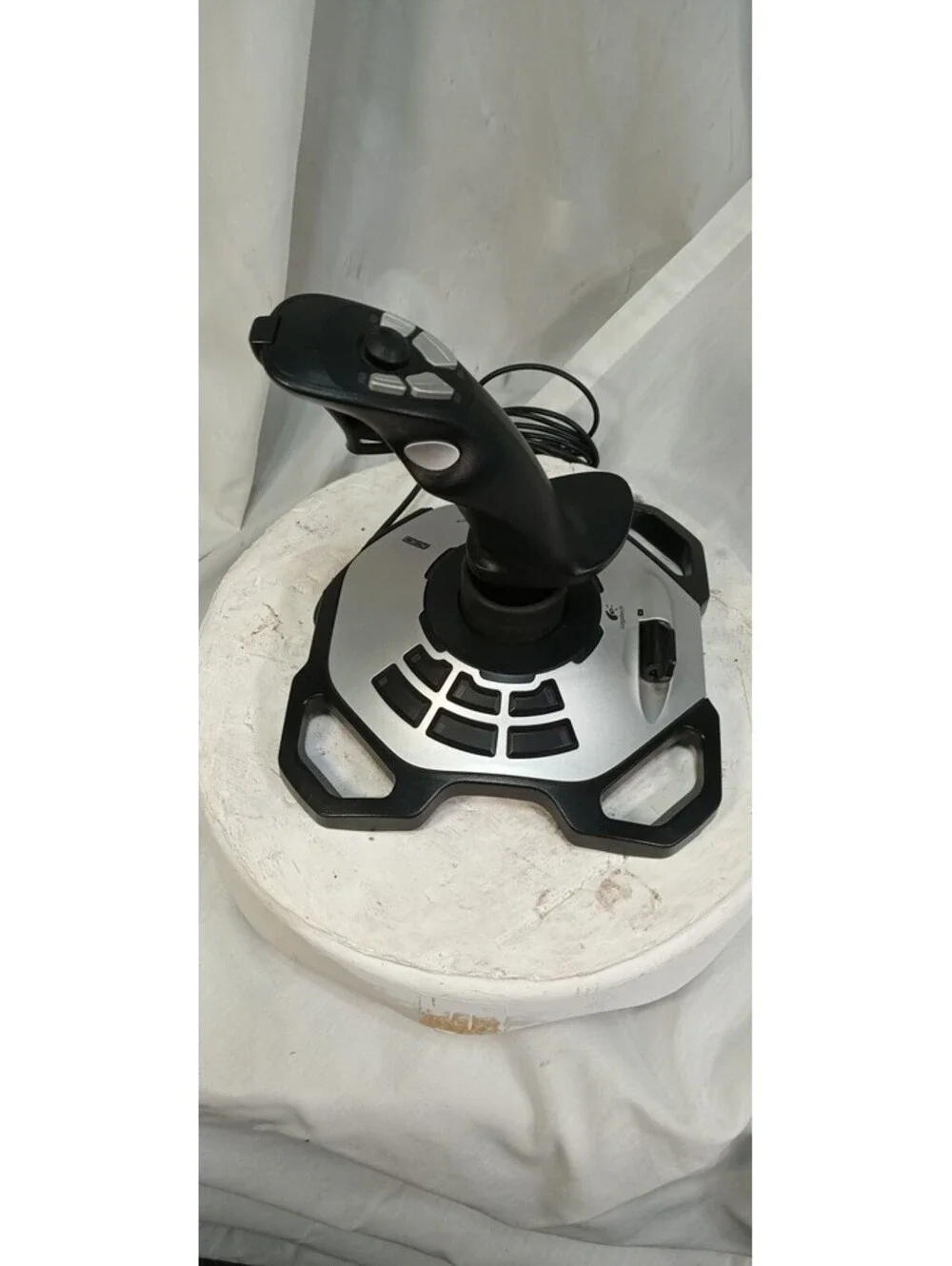 Logitech Extreme 3D Pro USB Flight Joystick 12-Button Twist Rudder Tested